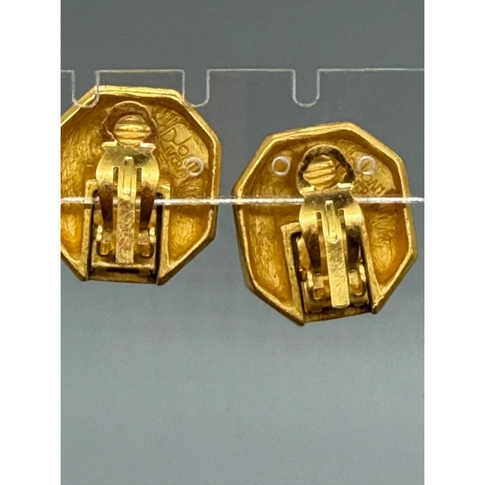 Joan Rivers Clip On Earrings Matt Gold Tone Red Faceted Center Imitation Pearls